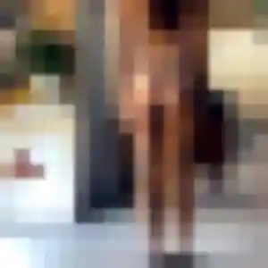 Nina, 32 ans, connectée à Arpajon-sur-Cère pour un rencontre adulte