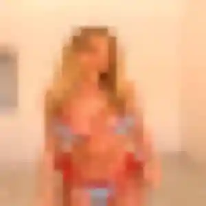 Sexy Sixtine, 28 ans à Balaruc-les-Bains - découvrir son profil