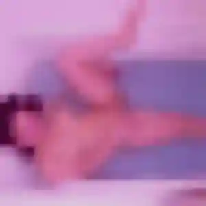 Découvre Blanche, 21 ans à Bassens en privé