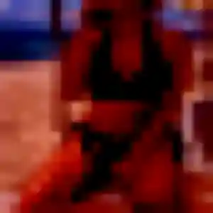 Cyrielle, 19 ans, connectée à Bois-d'Arcy pour une rencontre coquine