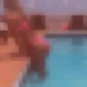 Charmante Estee, 32 ans à Bonnières-sur-Seine - voir sa photo