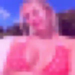 Contacte Celia, 28 ans à Brebières en privé