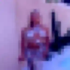 Melanie (41 ans) à Brech propose un rencontre adulte maintenant