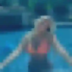 Ursule, 21 ans, connectée à Bretignolles-sur-Mer pour un rencontre adulte
