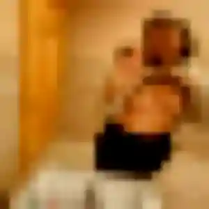 Caroline, 37 ans, veut un rencontre adulte à Charbonnières-les-Bains