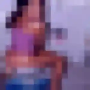 Philippine, 31 ans, disponible à Châtillon pour une rencontre coquine
