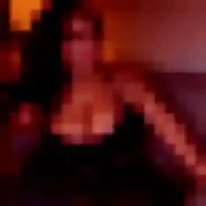 Belle Leontine, 40 ans à Cholet - voir sa photo