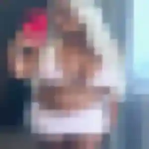 Photo exclusive de Chiara, 25 ans à Clermont - plan discret