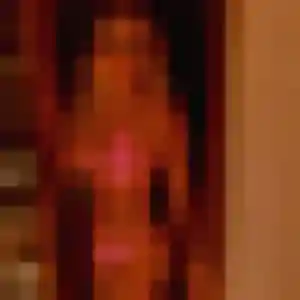 Delia, 23 ans, connectée à Courbevoie pour une rencontre coquine