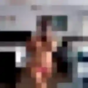 Nolwenn, 26 ans, en ligne à Échirolles pour une rencontre coquine