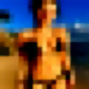 Zara, 24 ans, en ligne à Écully pour une rencontre coquine