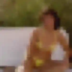 Delia, 20 ans, en ligne à Élancourt pour un rencontre adulte