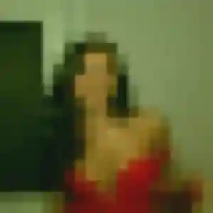 Eliane, femme de 25 ans propose rencontre adulte à Évron