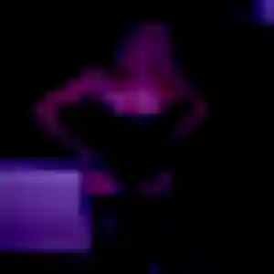 Eleonore, 35 ans, connectée à Gardanne pour une rencontre coquine