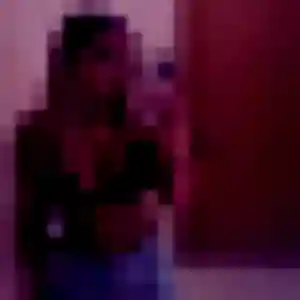 Brigitte, fille de 19 ans veut rencontre adulte à Genay