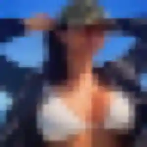 Photo privée de Noura, 32 ans à Gif-sur-Yvette - rencontre coquine