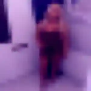 Bettina, 19 ans, dispo pour rencontre adulte à Granville