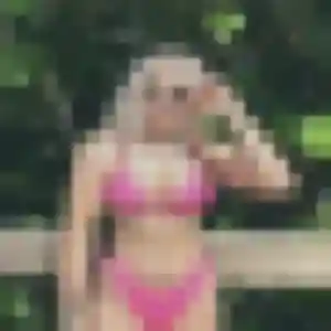 Photo sexy de Laura, 24 ans à Guipry-Messac - plan discret