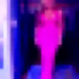 Yasmina, femme de 22 ans propose rencontre adulte à L'Aigle