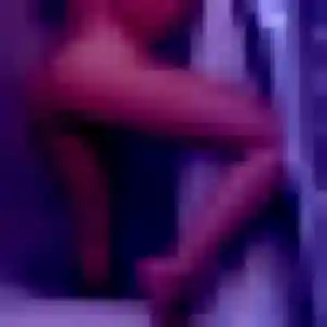 Bertille, 23 ans, connectée à La Bassée pour une rencontre coquine