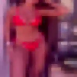 Photo de Tatiana à La Crau (30 ans) - rencontre adulte anonyme