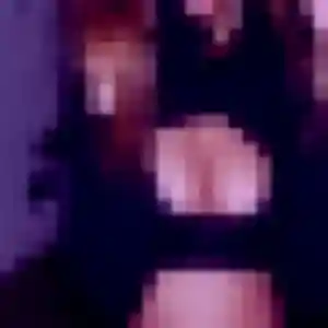 Jihane, 20 ans, en ligne à La Crèche pour un rencontre adulte