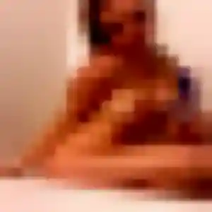 Touria, 36 ans, cherche un rencontre adulte à La Crèche
