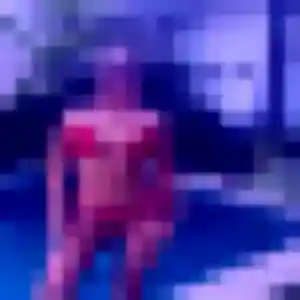 Regine, 20 ans, cherche un rencontre adulte à La Ferté Macé