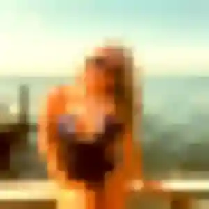 rencontre adulte à Montrond-les-Bains : photo de Phoebe, 21 ans - sans engagement