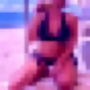 Jeanne, femme de 25 ans propose rencontre adulte à Neuville-en-Ferrain