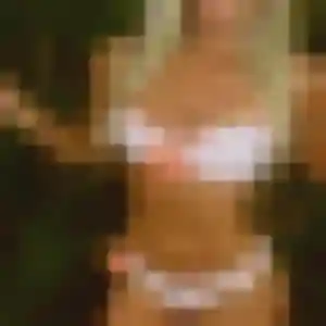 Odette, 19 ans, dispo pour rencontre adulte à Nieppe