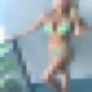 Sabine, 23 ans, disponible à Nyons pour un rencontre adulte