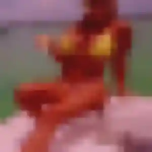 Anne-Sophie, fille de 27 ans cherche rencontre adulte à Paris