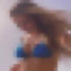 Delphine, 22 ans, cherche un rencontre adulte à Penmarch