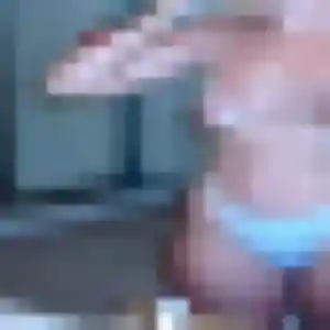 Sexy Cindy, 21 ans à Périgueux - voir sa photo
