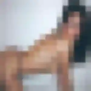 Dounia, 41 ans, connectée à Peyrolles-en-Provence pour une rencontre coquine