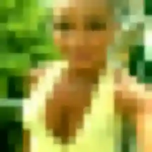 Photo de Delphine à Saint-Barthélemy-d'Anjou (34 ans) - rencontre adulte anonyme