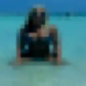 Photo de Solange à Saint-Cyprien (20 ans) - rencontre adulte discret