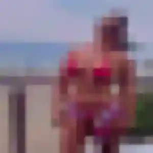rencontre adulte à Saint-Denis-en-Val : photo de Melanie, 23 ans - accès libre