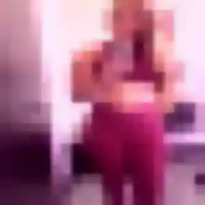 Jolie Yasmina, 23 ans à Saint-Genis-Pouilly - voir sa photo
