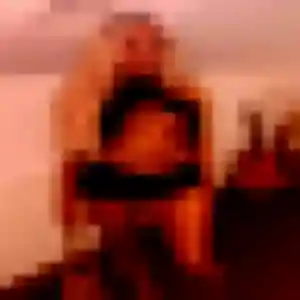 Photo sexy de Elvire, 31 ans à Saint-Georges-de-Didonne - plan discret