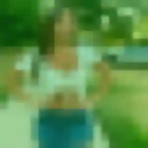 Anne-Marie, 26 ans, connectée à Saint-Julien-les-Villas pour un rencontre adulte
