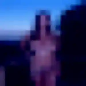 Rejoins Jennifer, 19 ans à Saint-Martin-lez-Tatinghem en privé