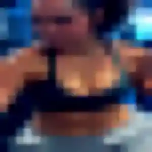 Naomi (37 ans) à Saint-Maur-des-Fossés attend un rencontre adulte ce soir