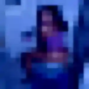 Profil de Sara à Saint-Maximin-la-Sainte-Baume (22 ans) - rencontre adulte discret