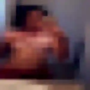Elise, 20 ans, dispo pour rencontre adulte à Saint-Pierre