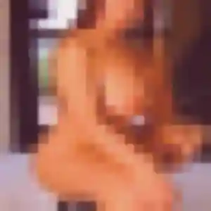 Berengere, femme de 33 ans cherche rencontre adulte à Saint-Privat-des-Vieux