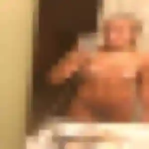 Photo privée de Jihane, 22 ans à Sainte-Luce - rencontre sans lendemain