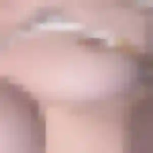 Rejoins Corinne, 22 ans à Saulx-les-Chartreux gratuitement
