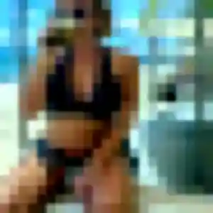 Daniela, 19 ans, cherche un rencontre adulte à Thiais